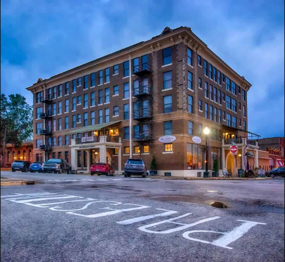 Redlands Hotel