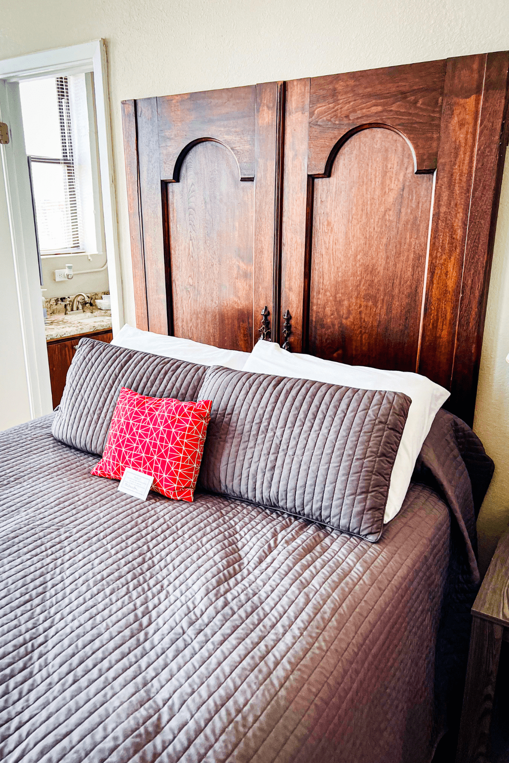 hotels palestine texas