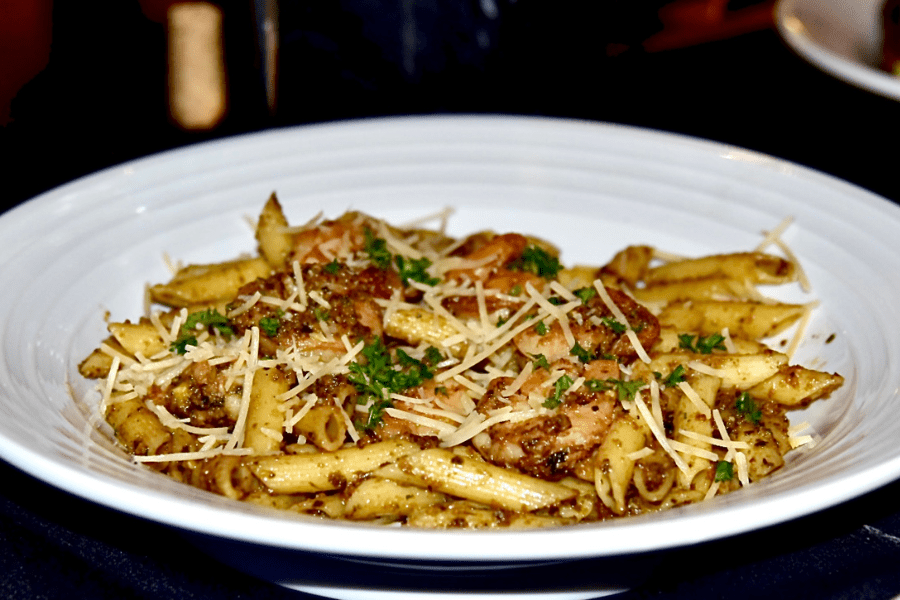 where to eat in Palestine Texas Queen St Grille Palestine Tx