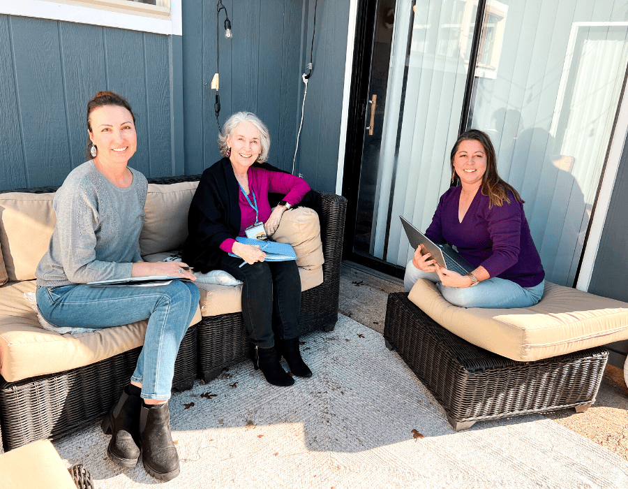 Jackie Kruzie Critiques In person picture book critiques